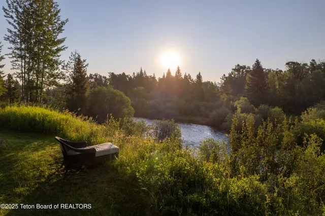 $12,900,000 | 2945 Hunt Lane, Wilson, WY 83014