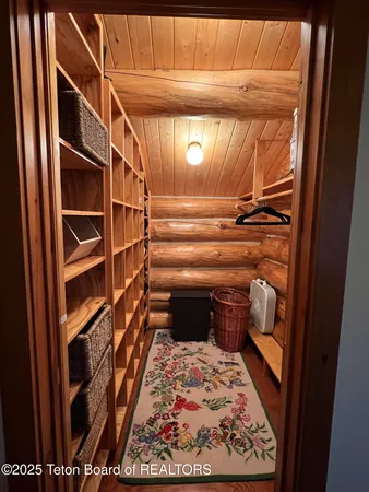 $12,900,000 | 2945 Hunt Lane, Wilson, WY 83014