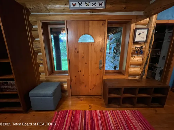 $12,900,000 | 2945 Hunt Lane, Wilson, WY 83014