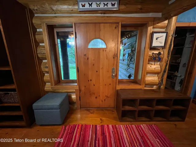 $12,900,000 | 2945 Hunt Lane, Wilson, WY 83014