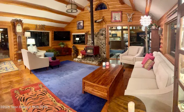 $12,900,000 | 2945 Hunt Lane, Wilson, WY 83014