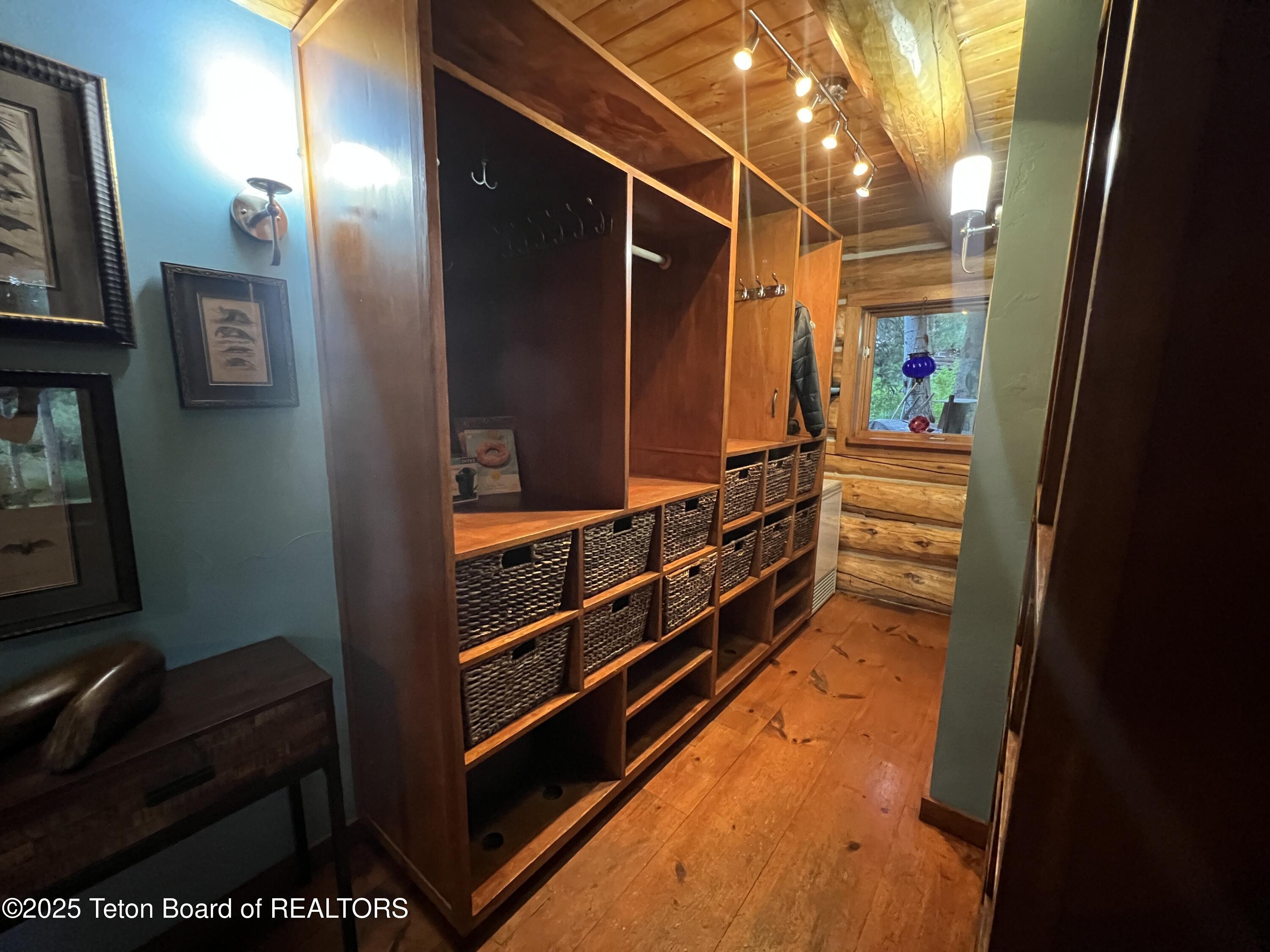 2945 Hunt Lane Wilson, WY 83014 - Photo 58 of 79 Mudroom Storage