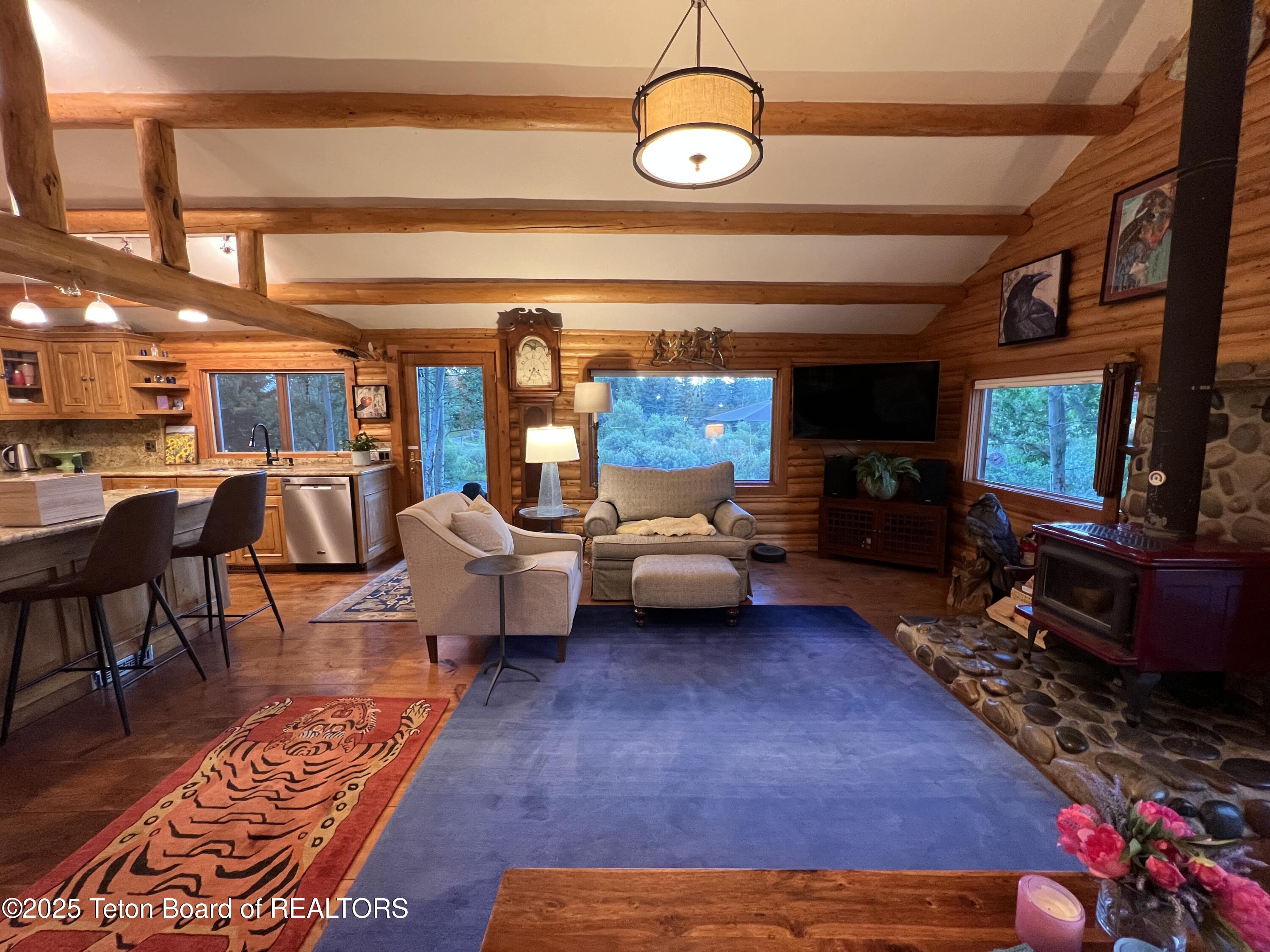 2945 Hunt Lane Wilson, WY 83014 - Photo 63 of 79 LivRoom4