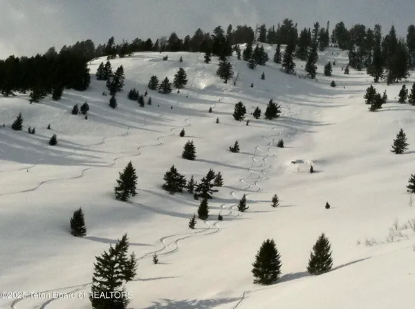 $12,900,000 | 2945 Hunt Lane, Wilson, WY 83014