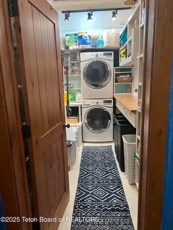 $12,900,000 | 2945 Hunt Lane, Wilson, WY 83014