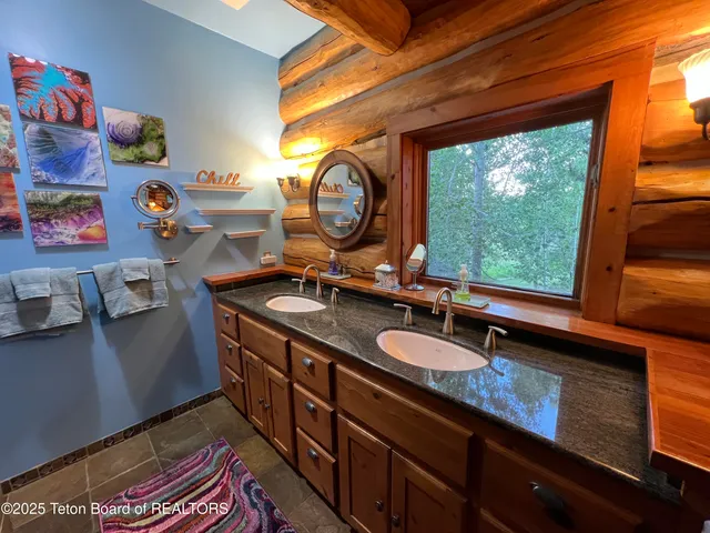 $12,900,000 | 2945 Hunt Lane, Wilson, WY 83014