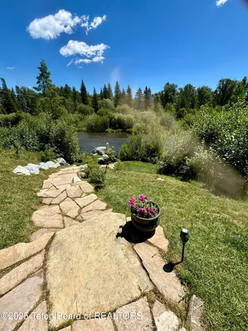 $12,900,000 | 2945 Hunt Lane, Wilson, WY 83014
