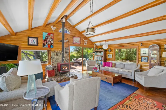 $12,900,000 | 2945 Hunt Lane, Wilson, WY 83014