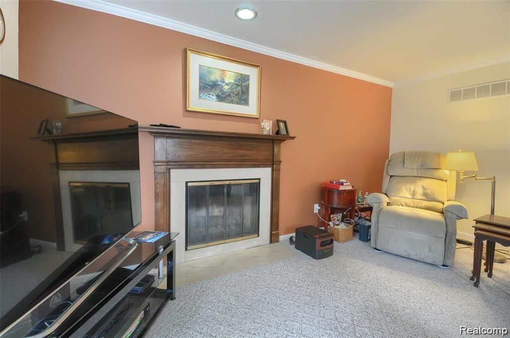 3023 Miller Road Flint, MI 48507 - Photo 16 of 32