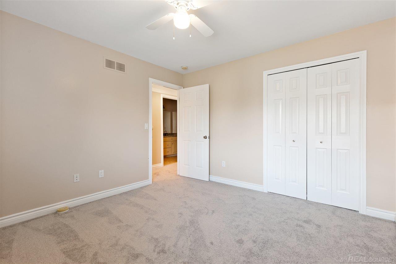 1158 Rochelle Park Drive Rochester Hills, MI 48309 - Photo 47 of 59