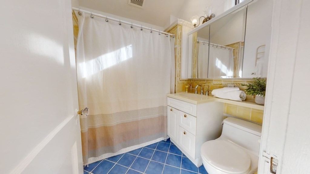 12 Selwyn Road Belmont, MA 02478 - Photo 17 of 21 Gallery Image 17