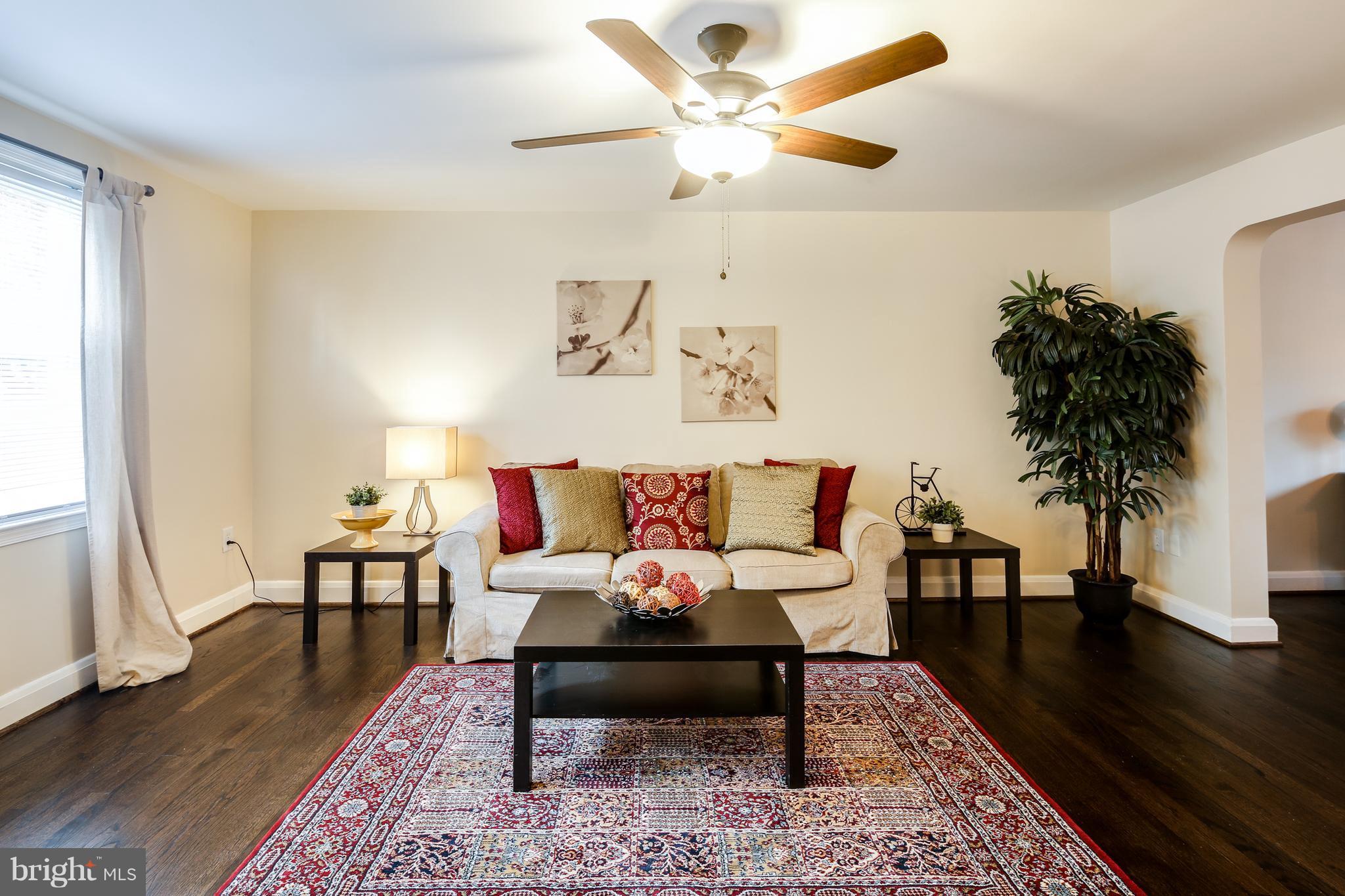 8538 Pleasant Plains Road Towson, MD 21286 - Photo 11 of 24 Living Room