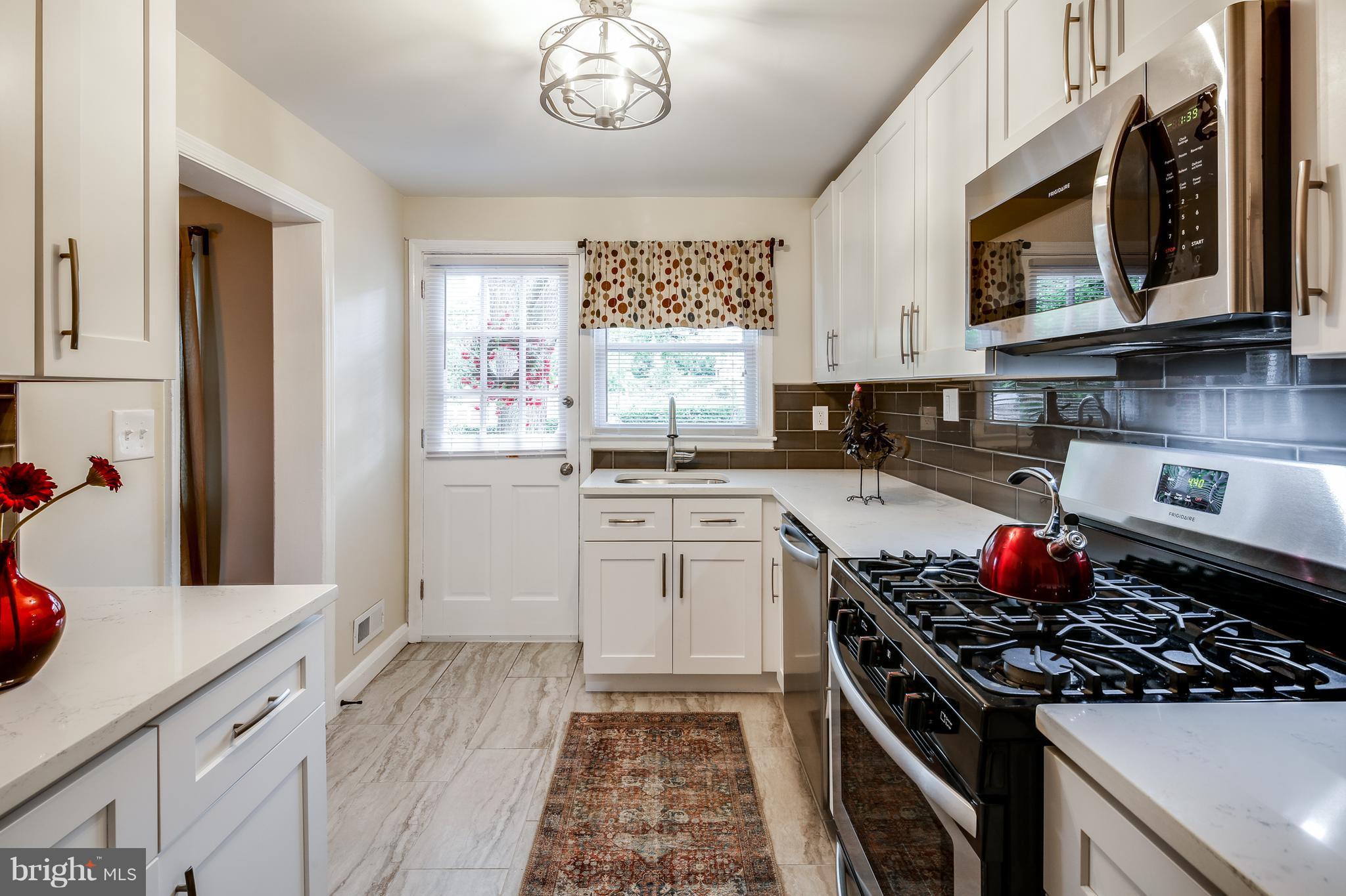 8538 Pleasant Plains Road Towson, MD 21286 - Photo 5 of 24 Kitchen