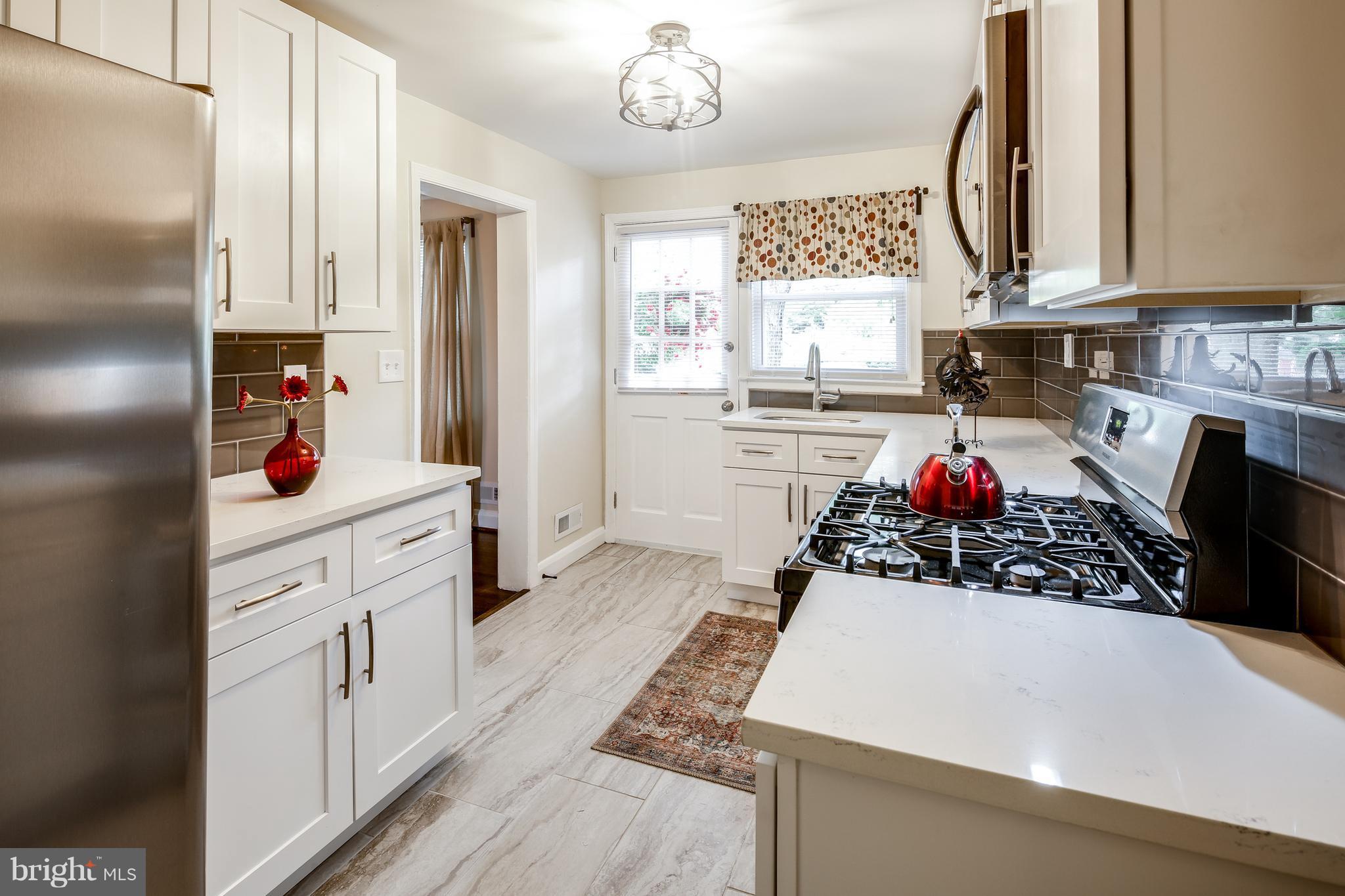 8538 Pleasant Plains Road Towson, MD 21286 - Photo 6 of 24 Kitchen