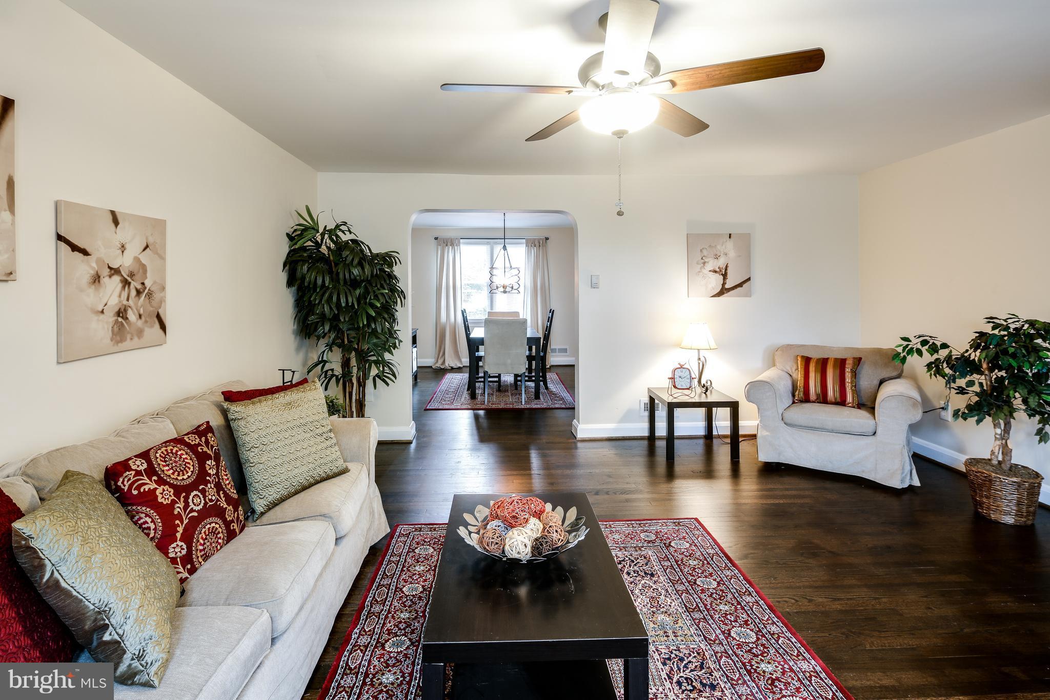 8538 Pleasant Plains Road Towson, MD 21286 - Photo 9 of 24 Living Room
