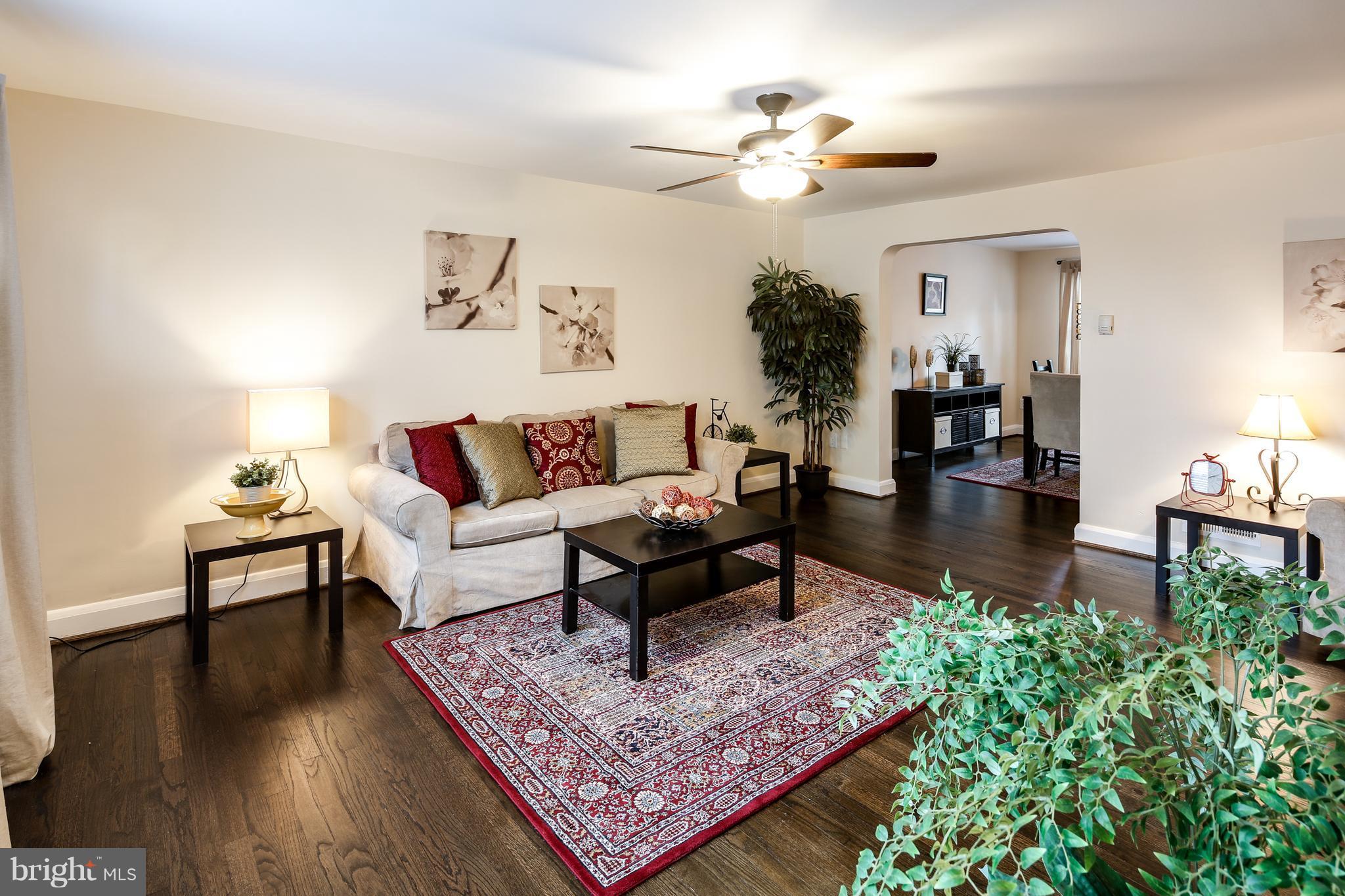 8538 Pleasant Plains Road Towson, MD 21286 - Photo 10 of 24 Living Room
