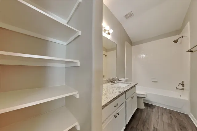 $2,195 | 2831 Wild Oak Park Drive, Conroe, TX 77385