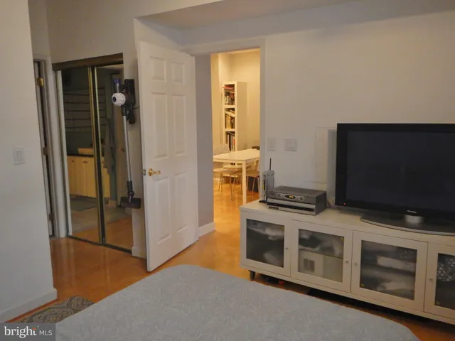 $2,500 | 1320 North Wayne Street, Unit 104, Arlington, VA 22201