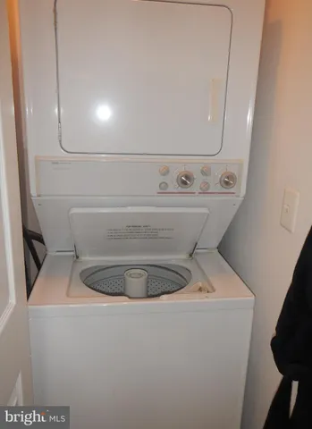 $2,500 | 1320 North Wayne Street, Unit 104, Arlington, VA 22201