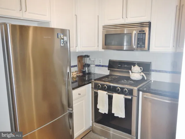 $2,500 | 1320 North Wayne Street, Unit 104, Arlington, VA 22201