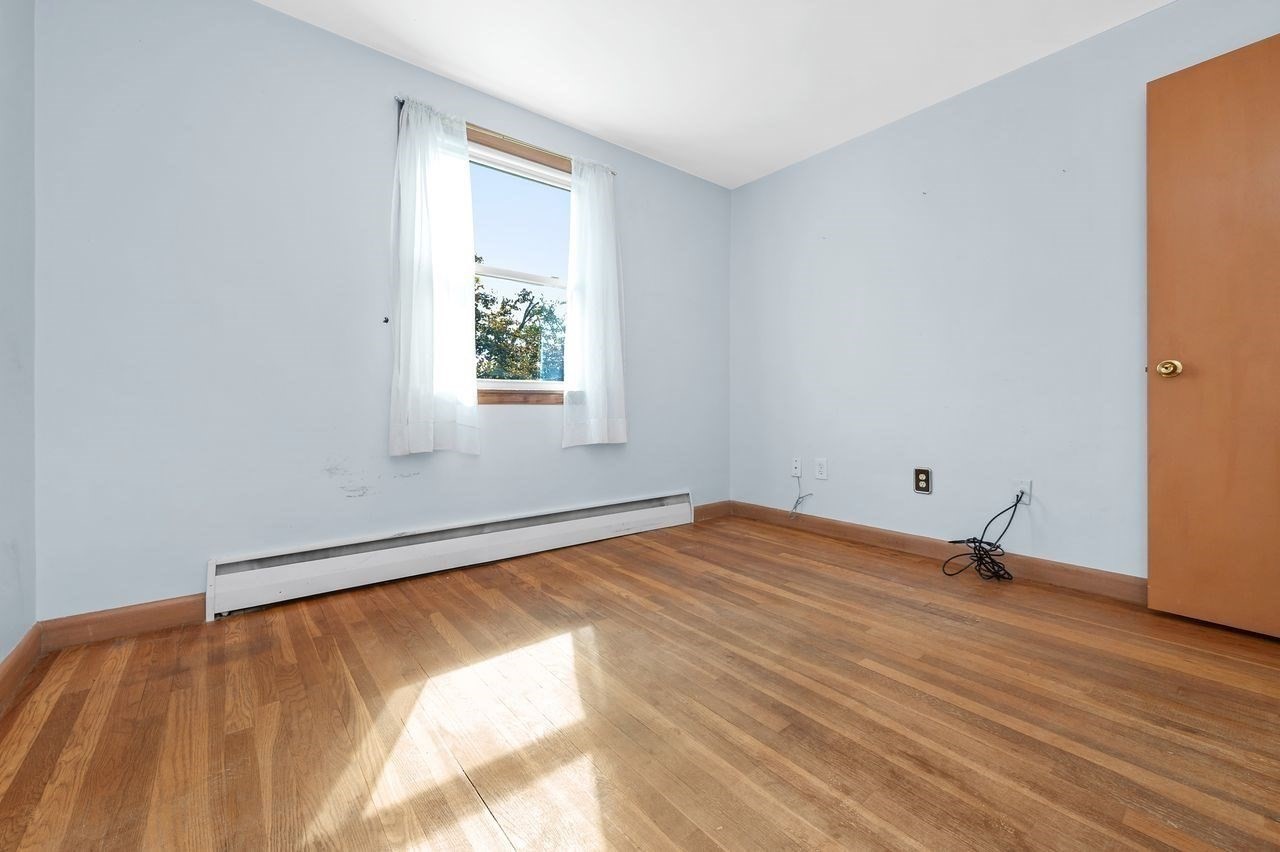 195 Temple Road Waltham, MA 02452 - Photo 18 of 33 Gallery Image 18