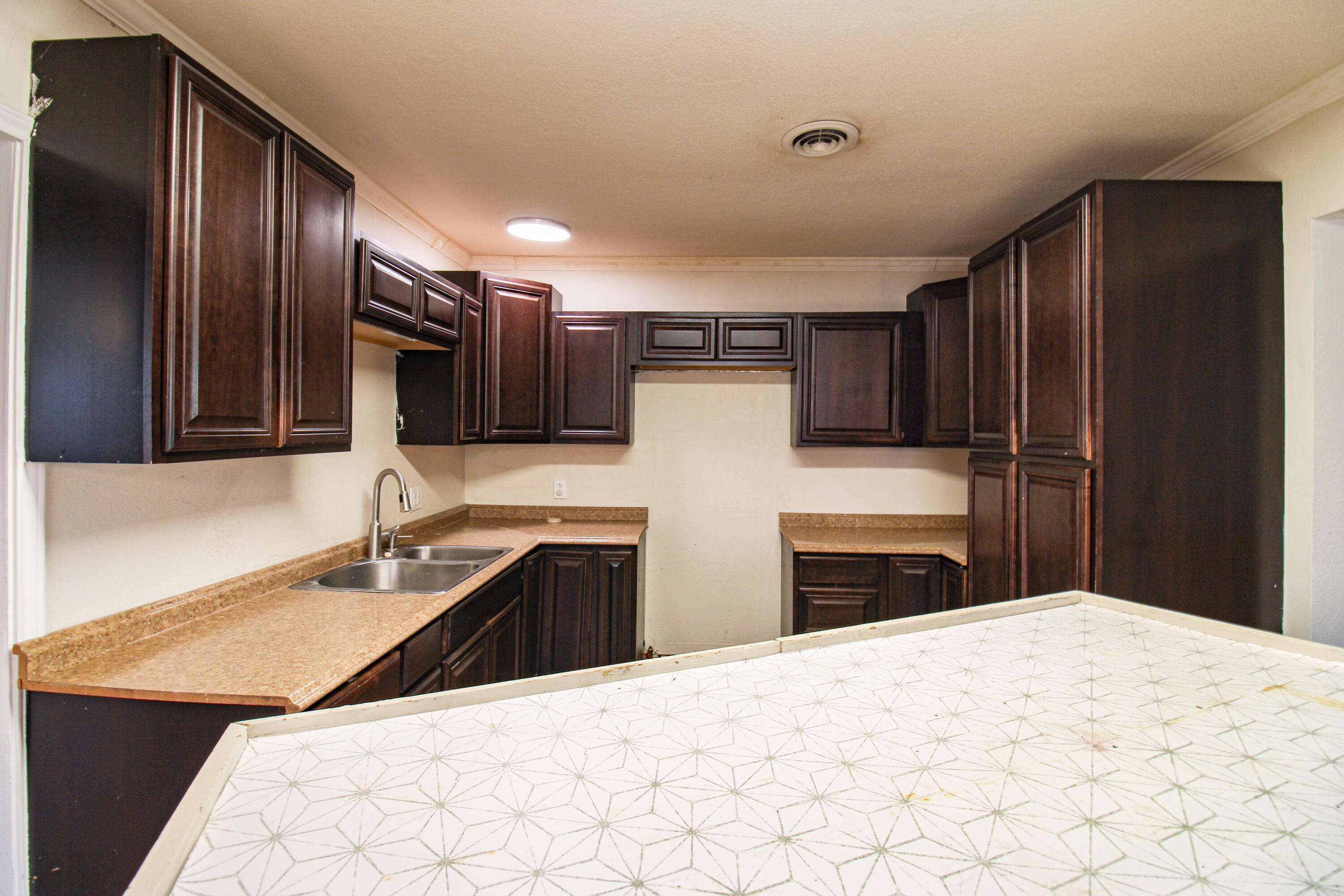 1120 Tilford Avenue Ralls, TX 79357 - Photo 8 of 38 kitchen 1