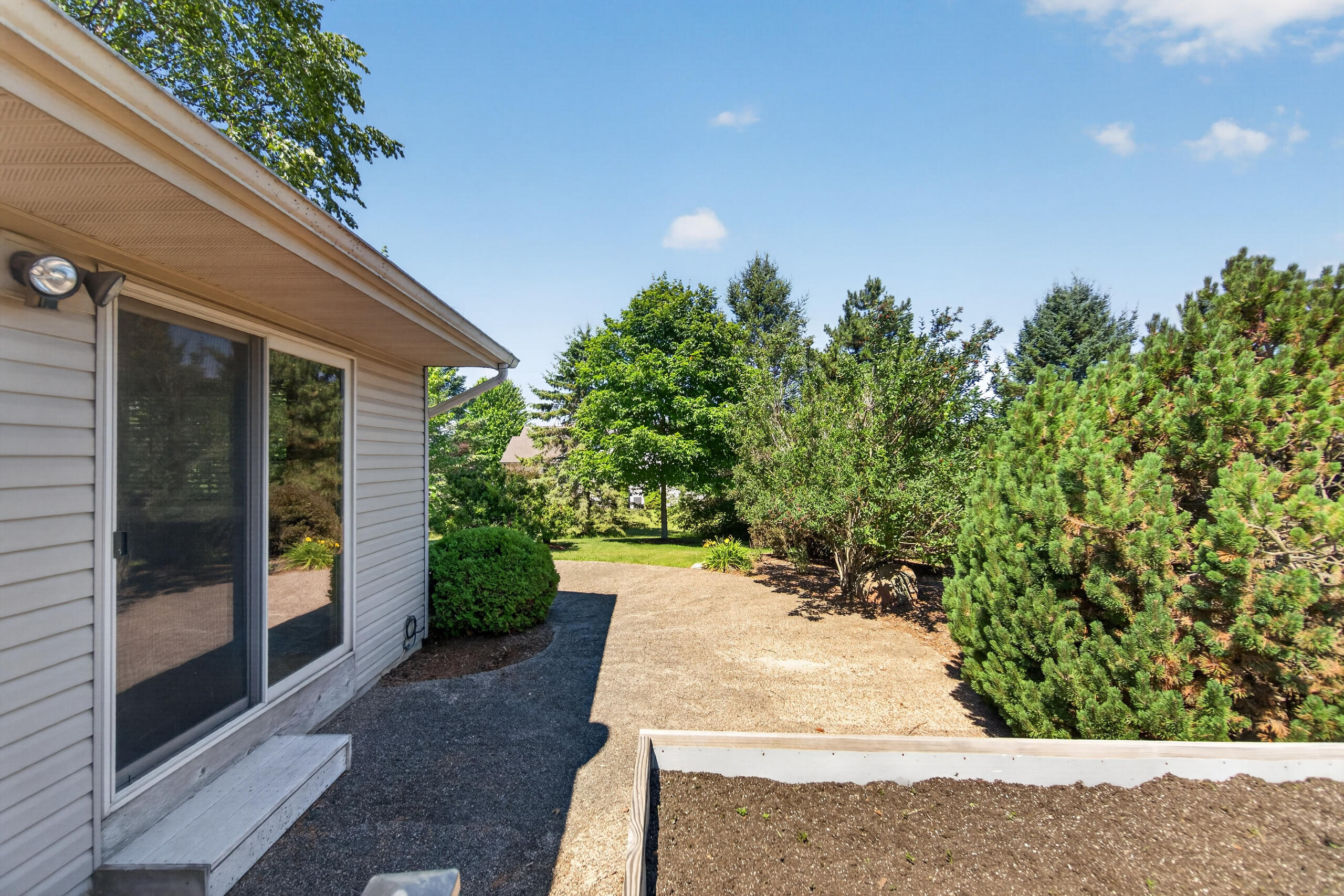 W5628 Town Line Road Sherman, WI 53075 - Photo 42 of 51 DSC08695