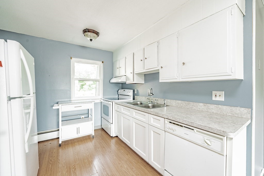 549 Russell Road, Unit 6D Westfield, MA 01085 - Photo 3 of 19 Gallery Image 3
