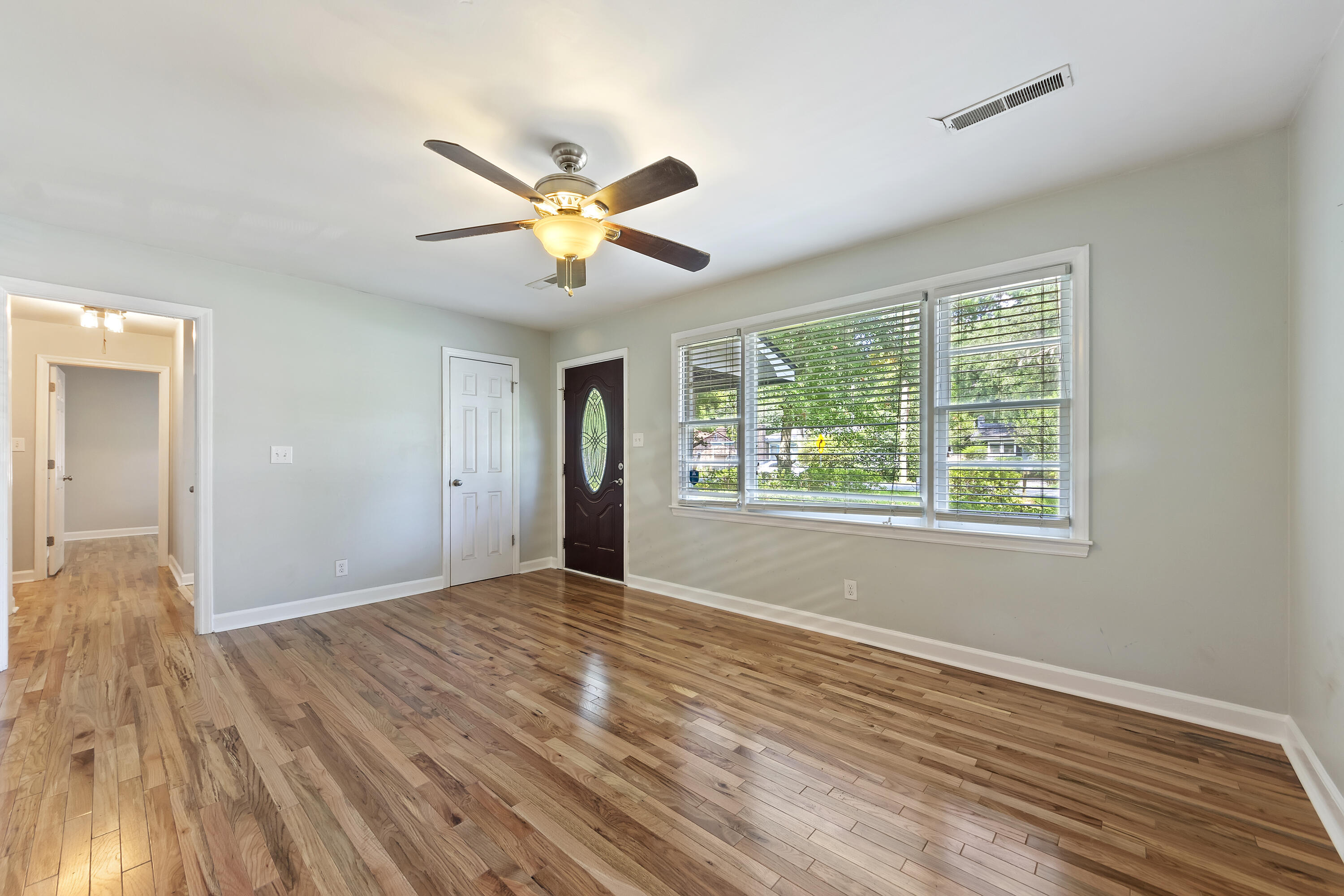 825 Savage Road Charleston, SC 29414 - Photo 14 of 35 _01A6525