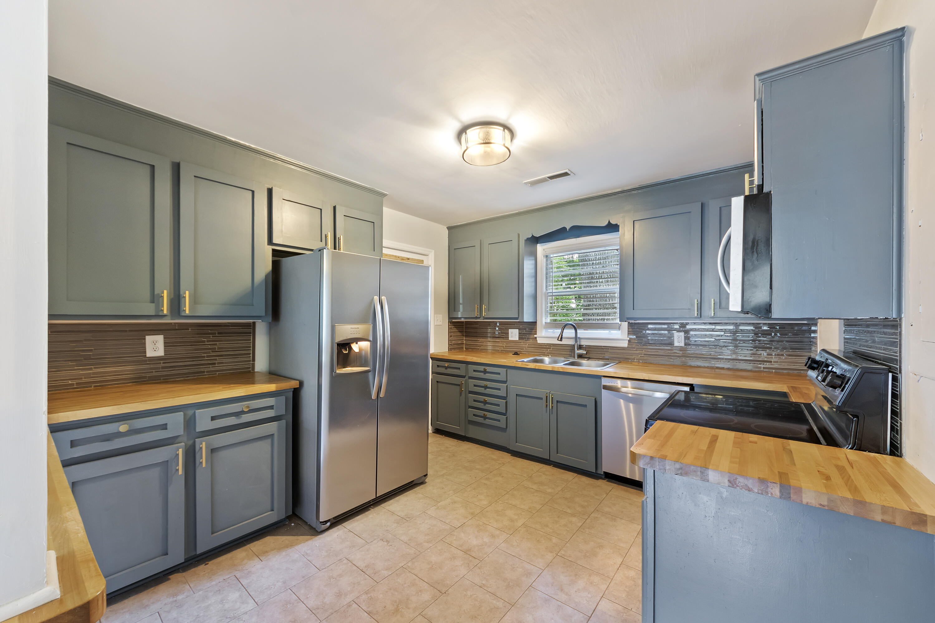 825 Savage Road Charleston, SC 29414 - Photo 4 of 35 _01A6536