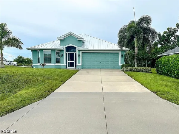 $1,895 | 204 Northwest 5th Terrace, Cape Coral, FL 33993
