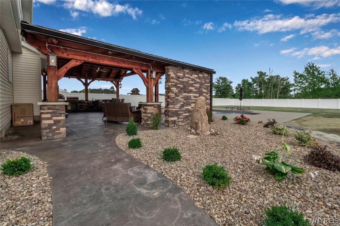 6229 Eagle Chase Drive Wheatfield, NY 14132 - Photo 16 of 49