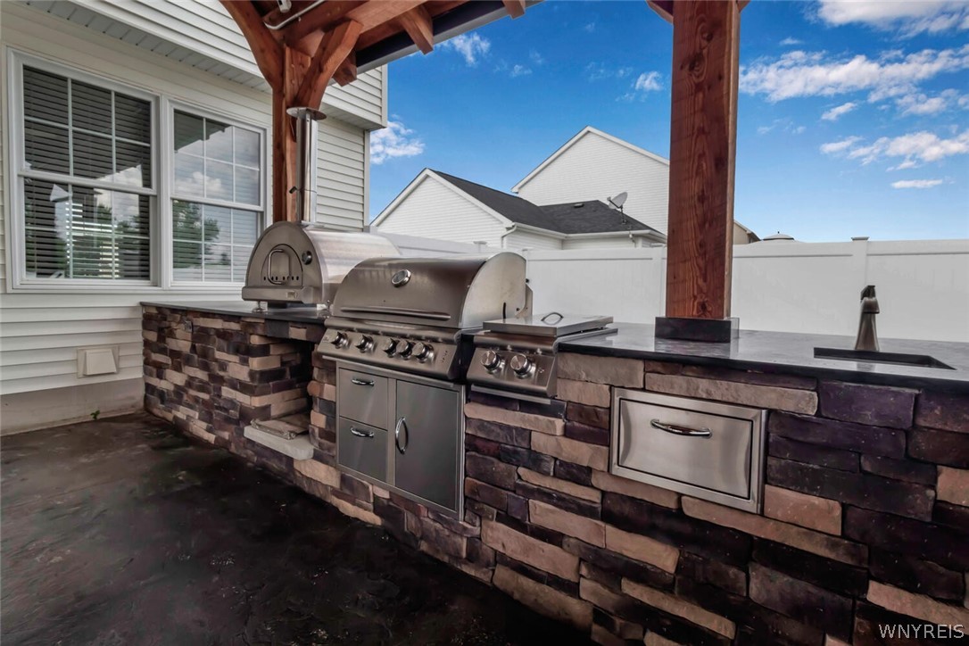 6229 Eagle Chase Drive Wheatfield, NY 14132 - Photo 23 of 49