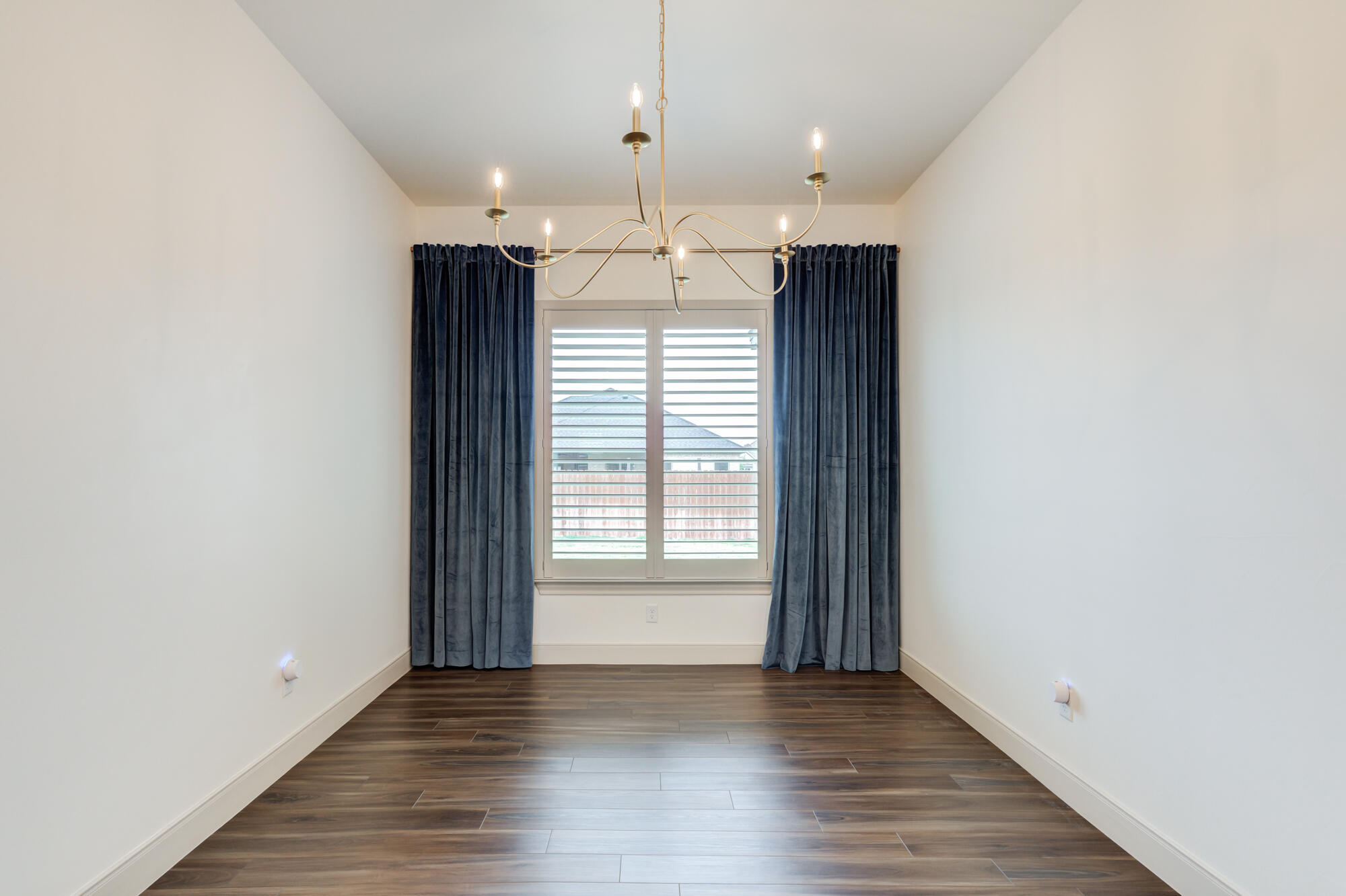 3638 120th Street Lubbock, TX 79423 - Photo 21 of 45 3638-120th-St_Lubbock-TX_25_Dining-Room
