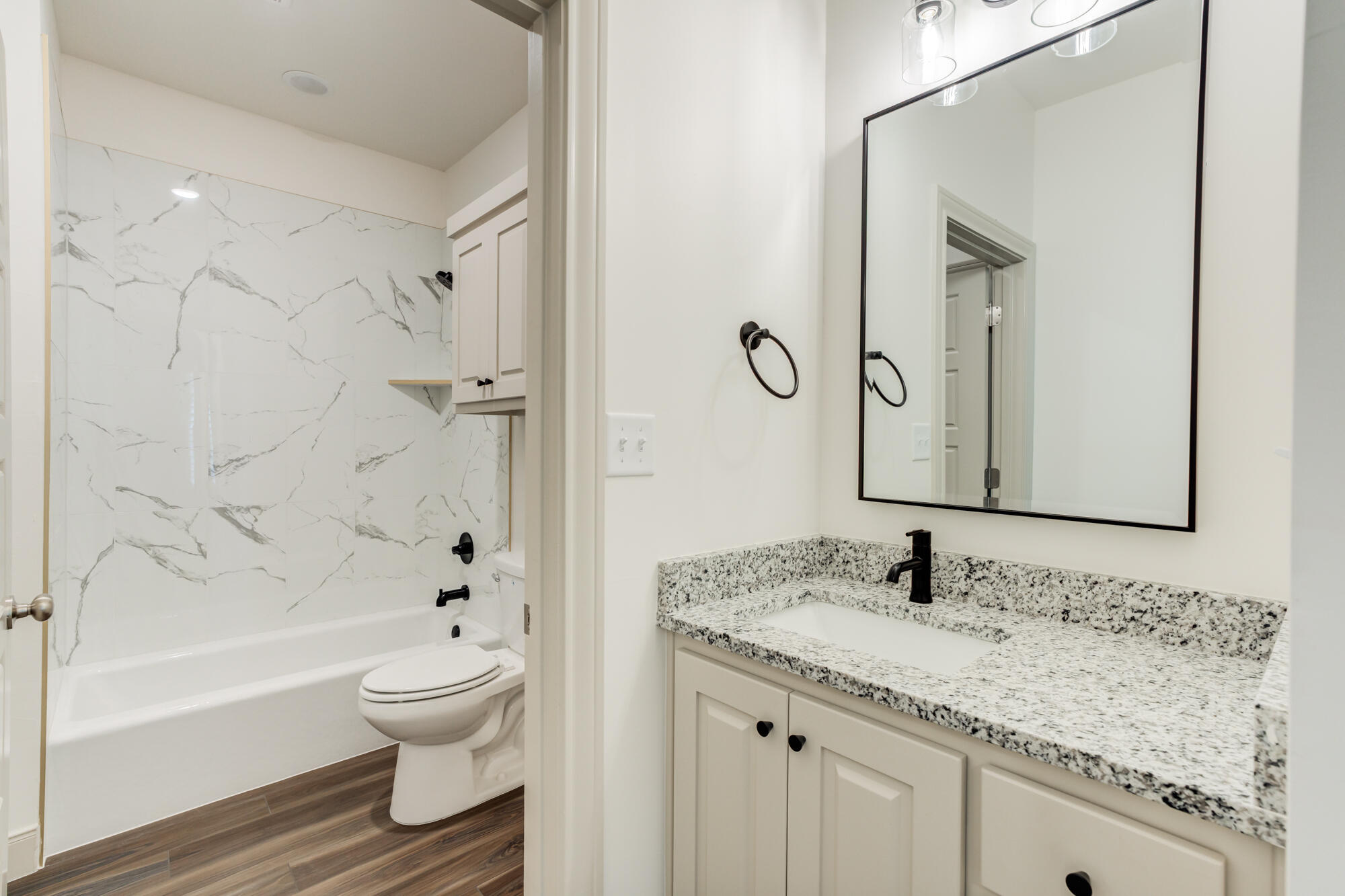 3638 120th Street Lubbock, TX 79423 - Photo 34 of 45 3638-120th-St_Lubbock-TX_41_Bathroom-2