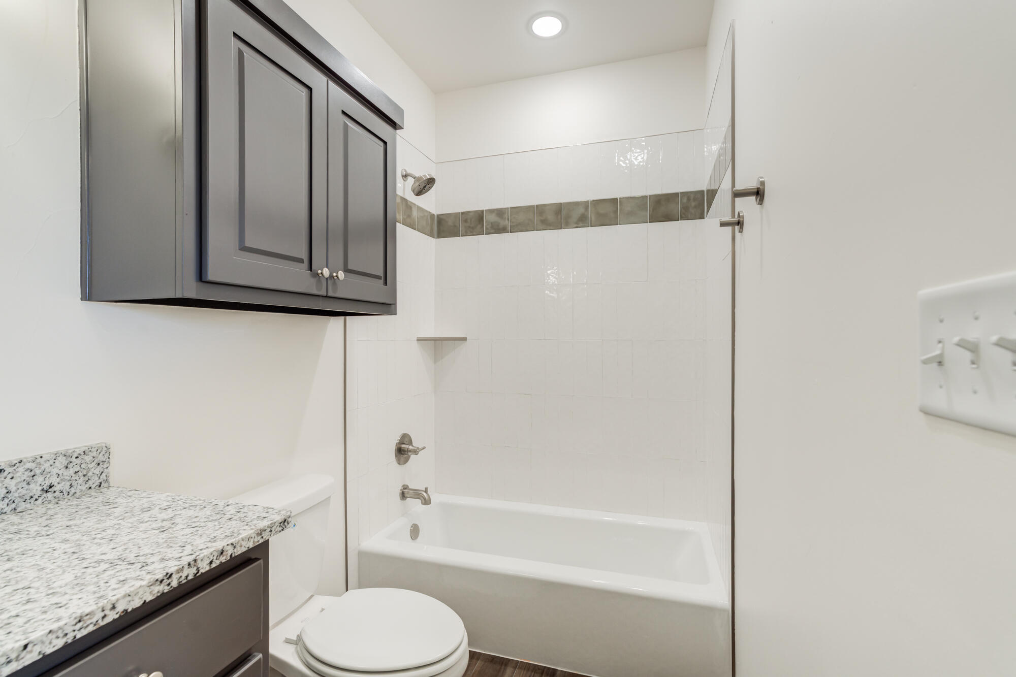 3638 120th Street Lubbock, TX 79423 - Photo 37 of 45 3638-120th-St_Lubbock-TX_44_Bathroom-3