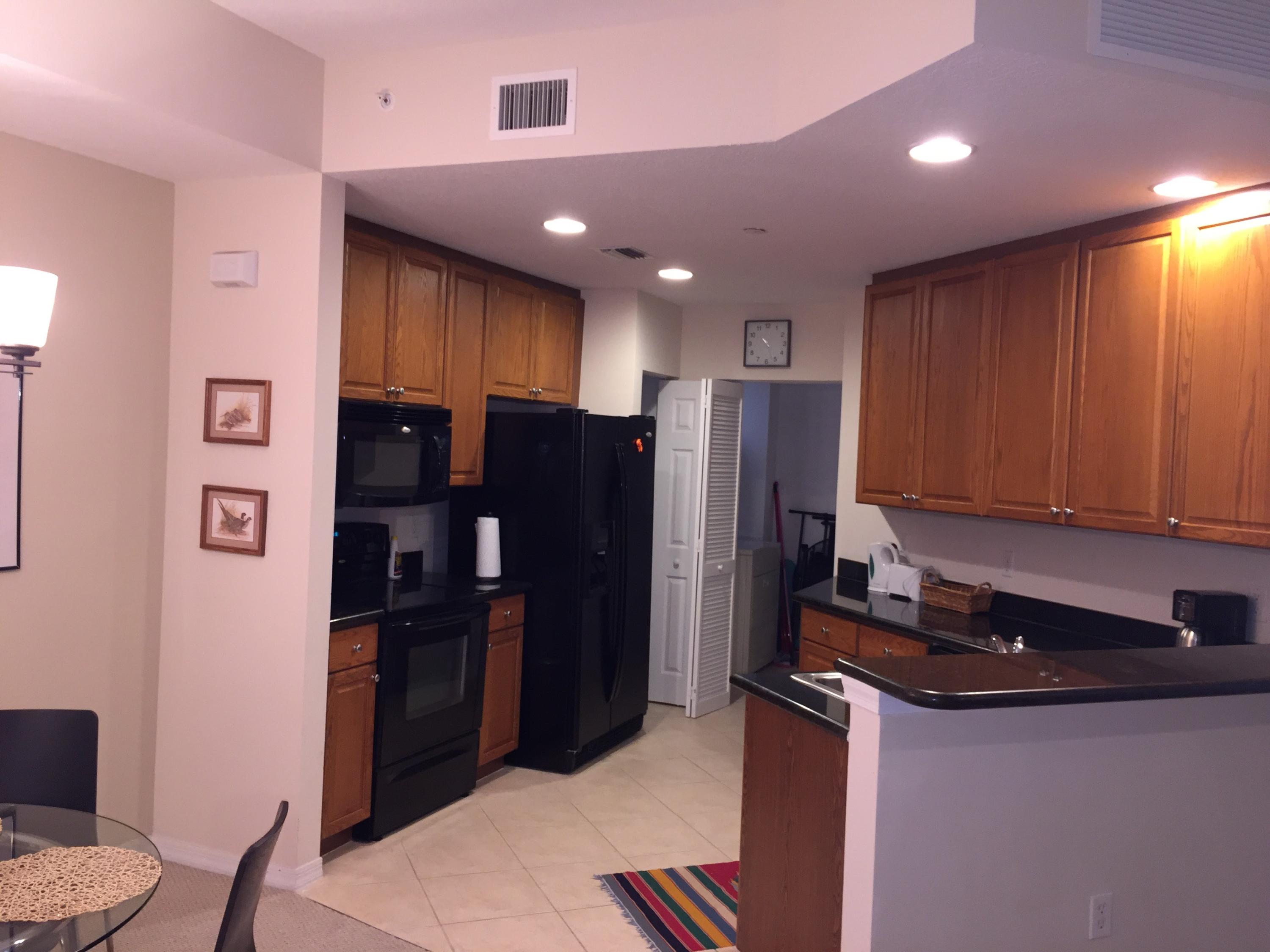 1625 Renaissance Commons Boulevard, Unit 613 Boynton Beach, FL 33426 - Photo 17 of 40 IMG_0855