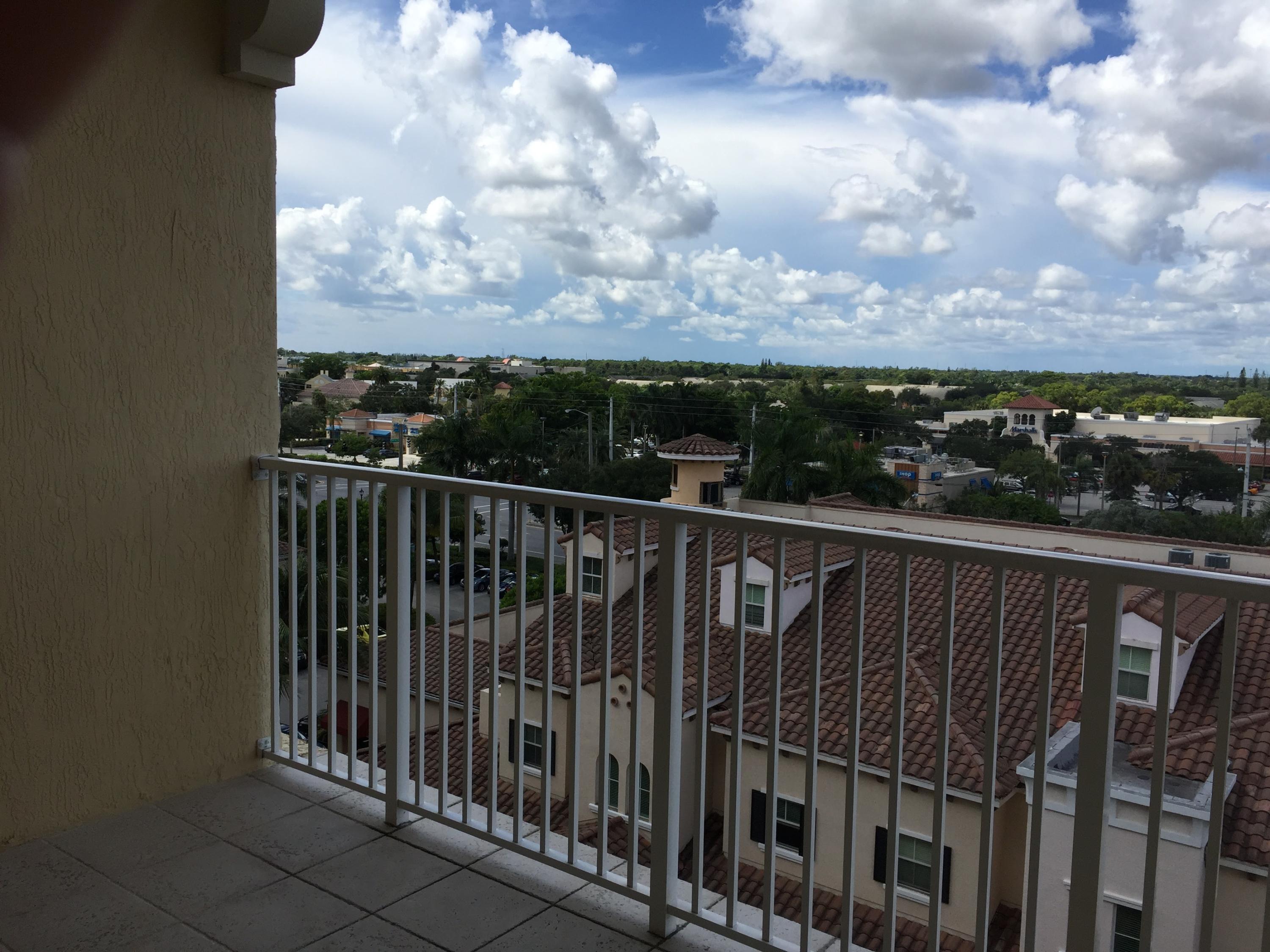 1625 Renaissance Commons Boulevard, Unit 613 Boynton Beach, FL 33426 - Photo 5 of 40 IMG_0834