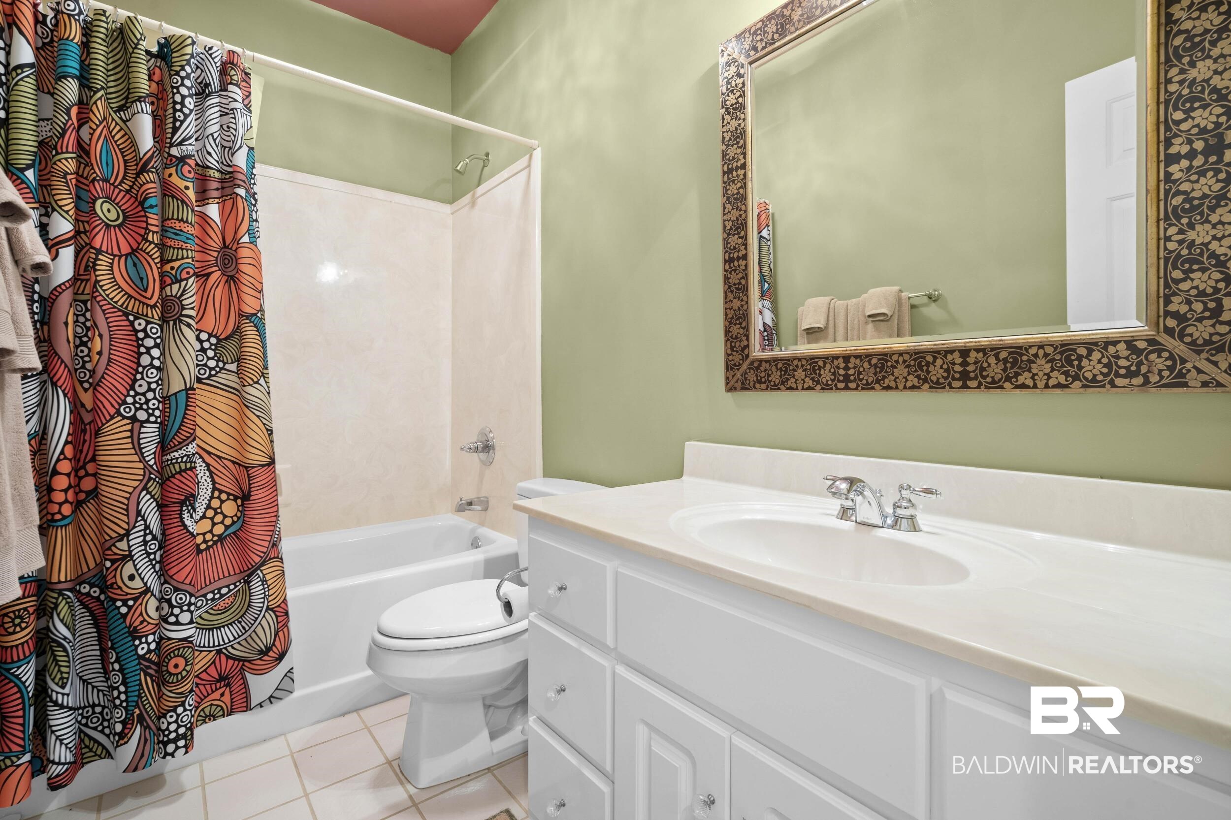 104 Pebble Court Fairhope, AL 36532 - Photo 43 of 73 Bathroom 3 upstairs