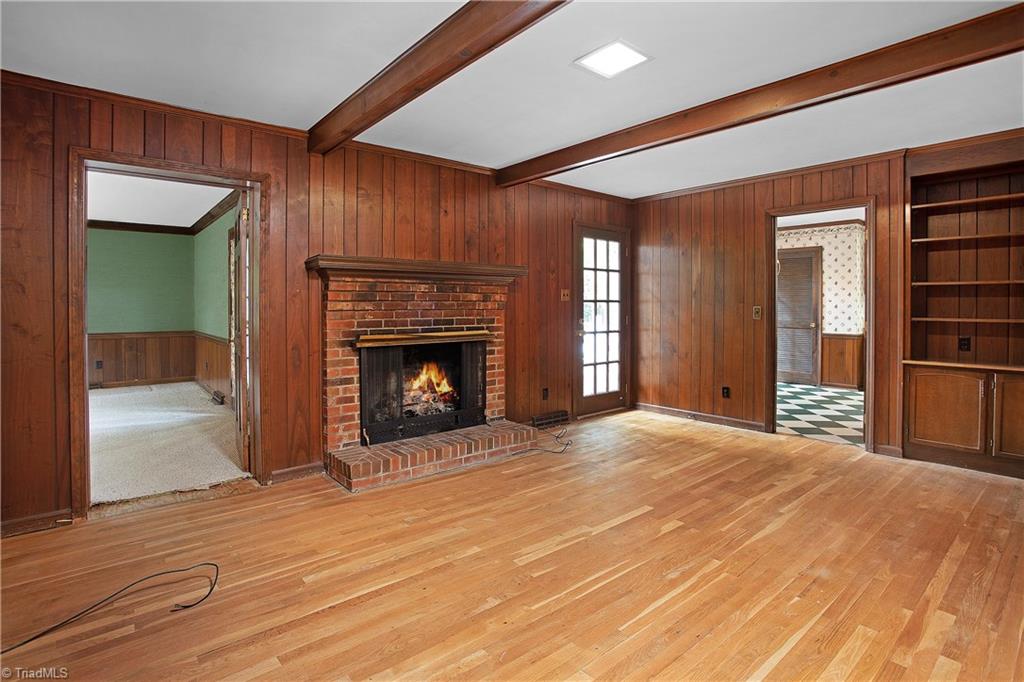 1815 Beechtree Road Greensboro, NC 27408 - Photo 11 of 29 Gallery Image 11