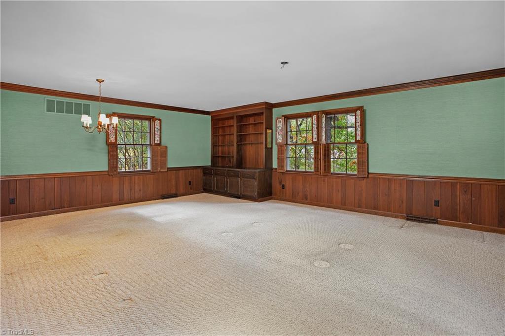 1815 Beechtree Road Greensboro, NC 27408 - Photo 12 of 29 Gallery Image 12