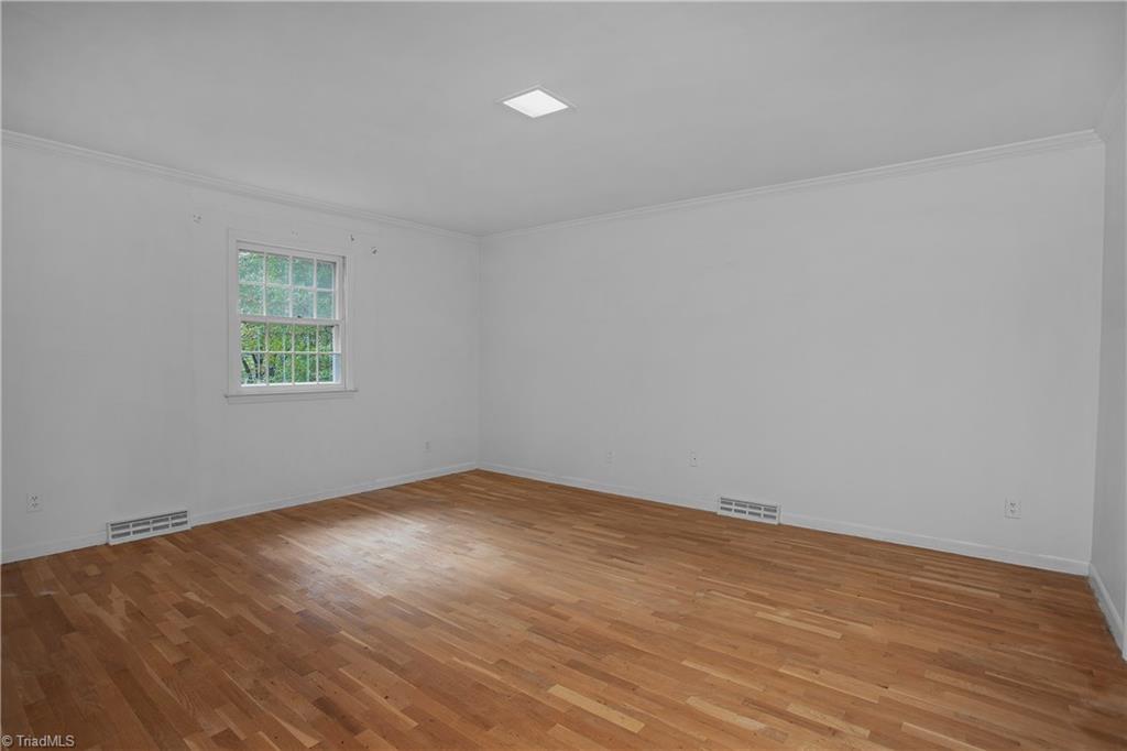 1815 Beechtree Road Greensboro, NC 27408 - Photo 14 of 29 Gallery Image 14