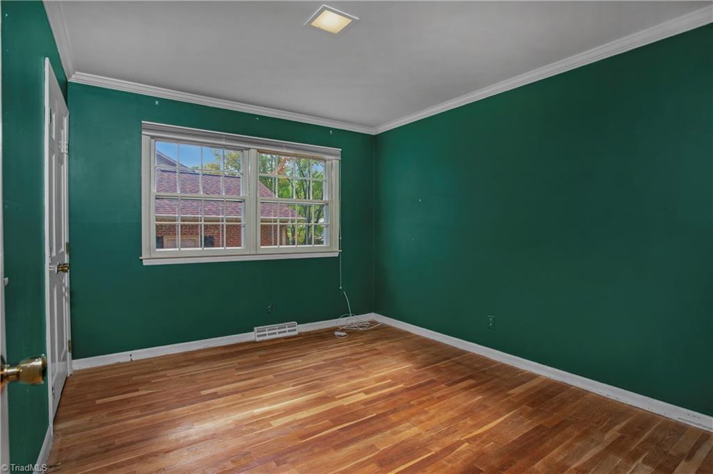 1815 Beechtree Road Greensboro, NC 27408 - Photo 17 of 29 Gallery Image 17
