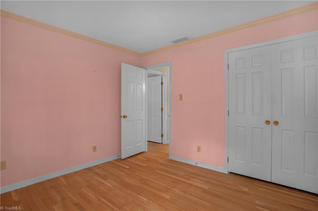 1815 Beechtree Road Greensboro, NC 27408 - Photo 20 of 29 Gallery Image 20
