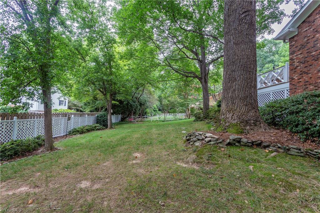 1815 Beechtree Road Greensboro, NC 27408 - Photo 28 of 29 Gallery Image 28
