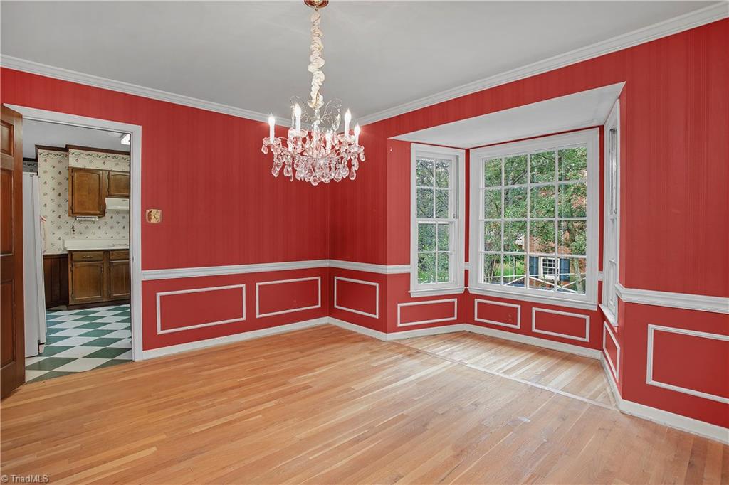 1815 Beechtree Road Greensboro, NC 27408 - Photo 6 of 29 Gallery Image 6