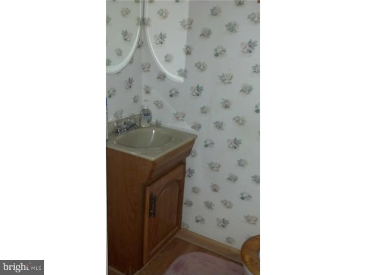 126 West Ritner Street Philadelphia, PA 19148 - Photo 7 of 7 Half Bath