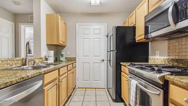 $2,150 | 203 Cape Cod Drive, Panama City Beach, FL 32407