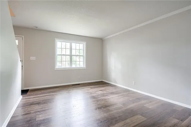 $295,000 | 8304 Hemlock Street, Overland Park, KS 66212