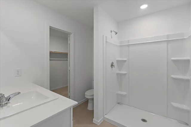 $1,950 | 28731 Texas Plns Drive, Hockley, TX 77447